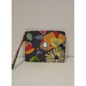 Small Vera Bradley Wallet Wristlet‎ 4.5" X 6 1/4" .